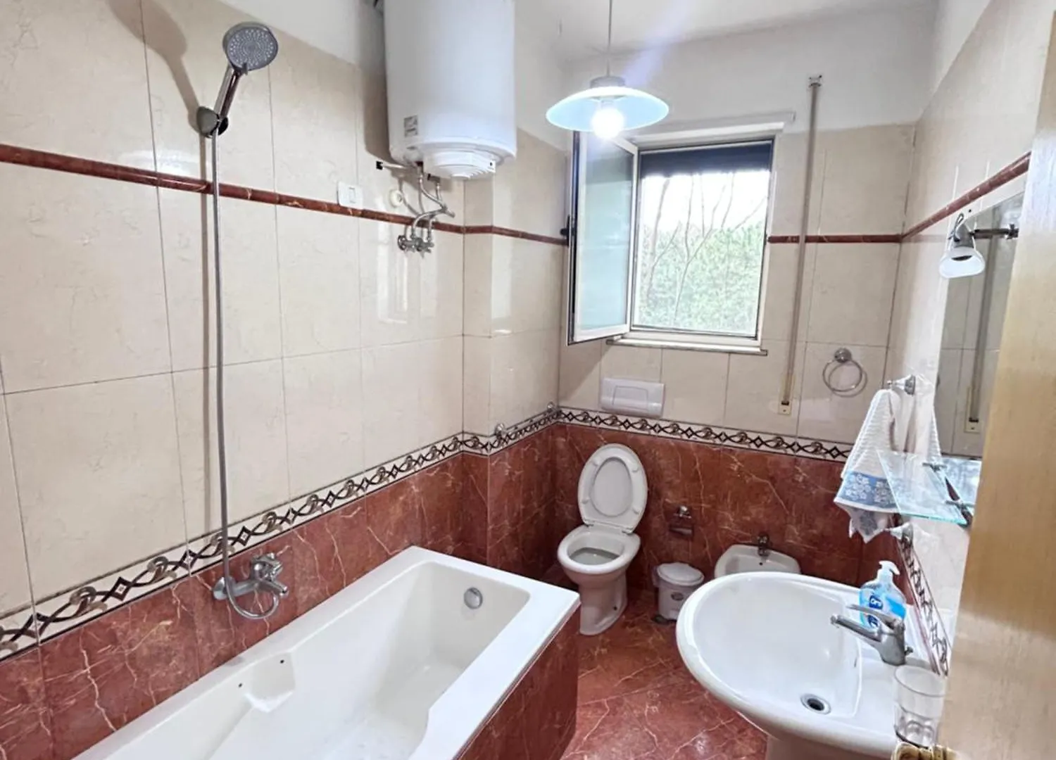 Hidden Gem Private Beach Dıraç Arnavutluk